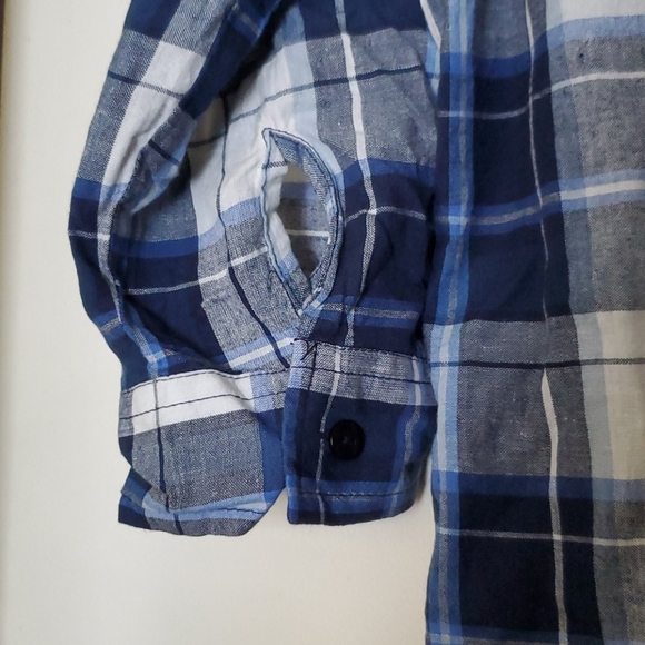 Blue plaid button up shirt - Picture 6 of 8